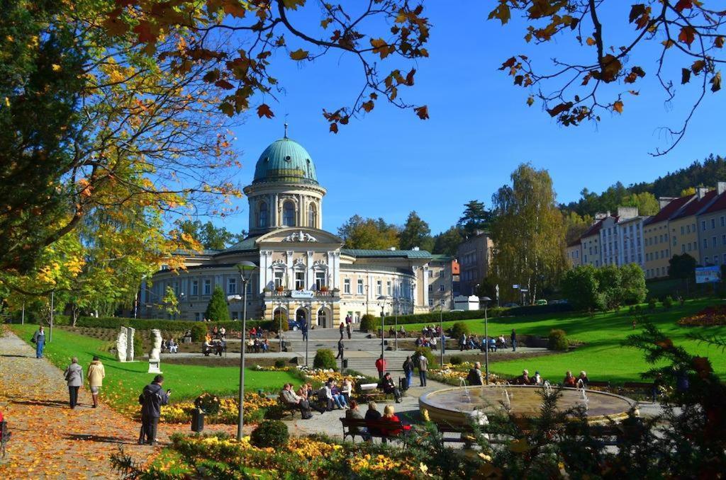 Villa Dom Puchacza W Ladku-Zdroju Lądek-Zdrój Exterior foto